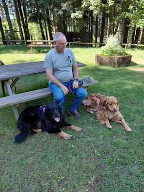 Timo en Pepper, kennen hun plaats naast hun baasje! ( 26-05-2026).
