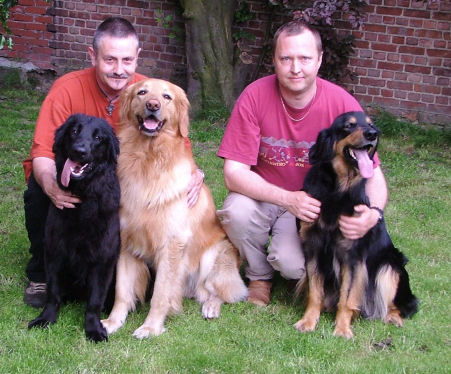 Het Hovawartinfo-team mei 2005.