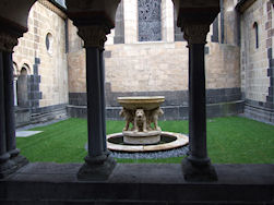 De Benedicteinen paters weten iets van archtectuur!