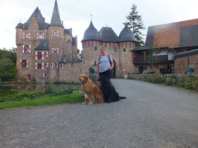 De Burg Satzvey. (Burcht dus...).