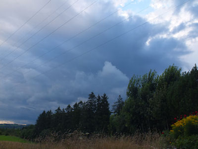 Donkere wolken kondigen het afscheid aan.