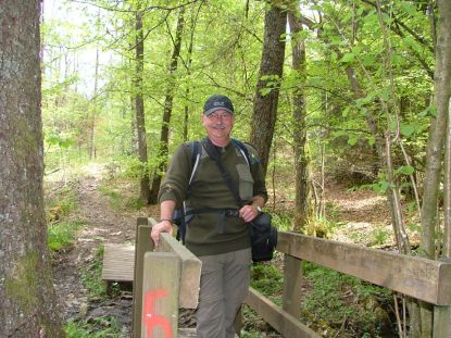 Gelukkig... halverwege een brugje.