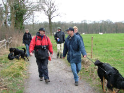 Een gezellige babbel onderweg.