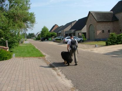 Het vervelenste stuk... langs de huisen...