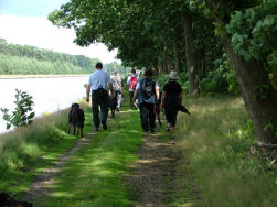 Verder langs de Kempische Vaart.