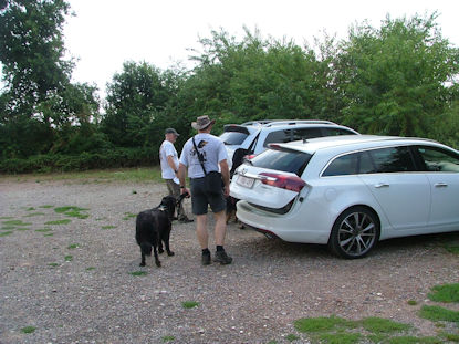 In de  Gempenmolen waren we niet welkom... Dan maar weer een stukje rijden.