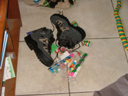 De schoenen bleven gelukkig gespaard.