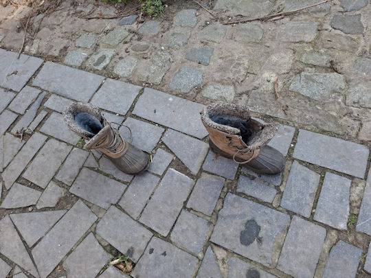 Voila, de baas zijn schoenen staan ook al klaar!!