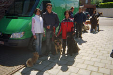 Een gedupeerde Hovawart en famillie.