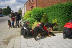 Renate en Thomas een beetje afzijdig.