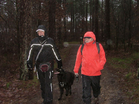 Door de wind... door de regen... goed ingepakt trotseren we alles!