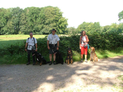 Marc, Pepper, Ronald, Michka, B'Elanna, Lianne en Borre.
