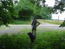 Hier zou er ergens een pad moeten zijn, 75 grote stappen?